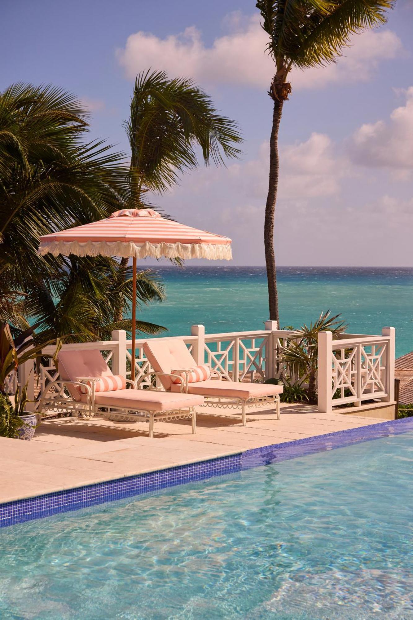 Coral Sands Hotel Dunmore Town Buitenkant foto