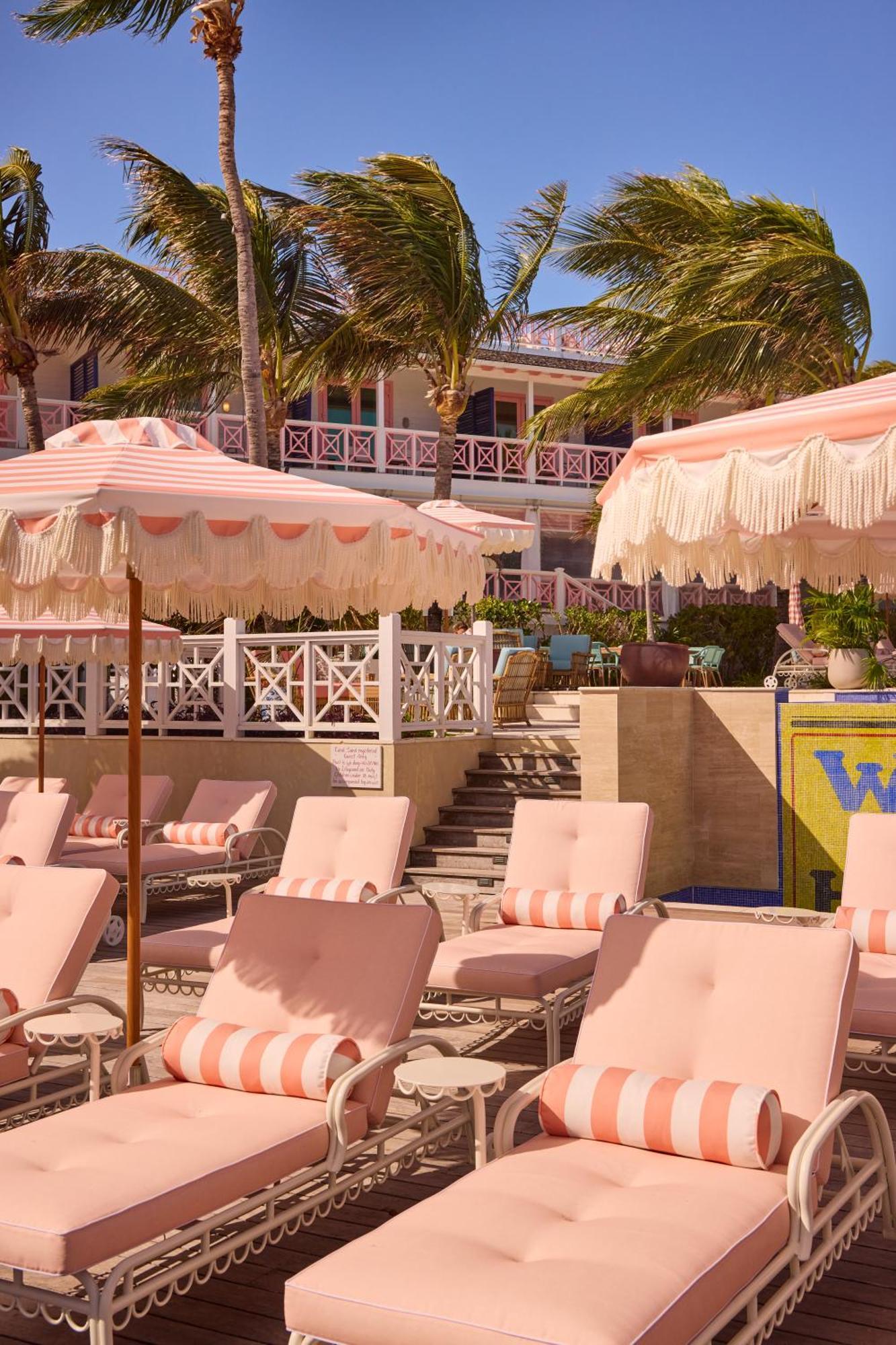 Coral Sands Hotel Dunmore Town Buitenkant foto