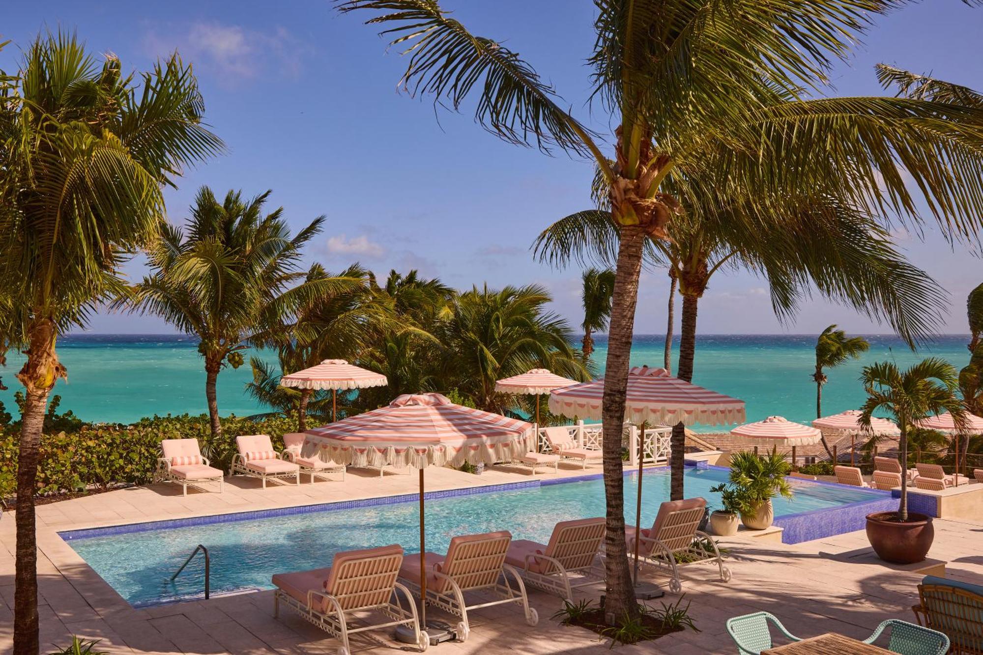 Coral Sands Hotel Dunmore Town Buitenkant foto