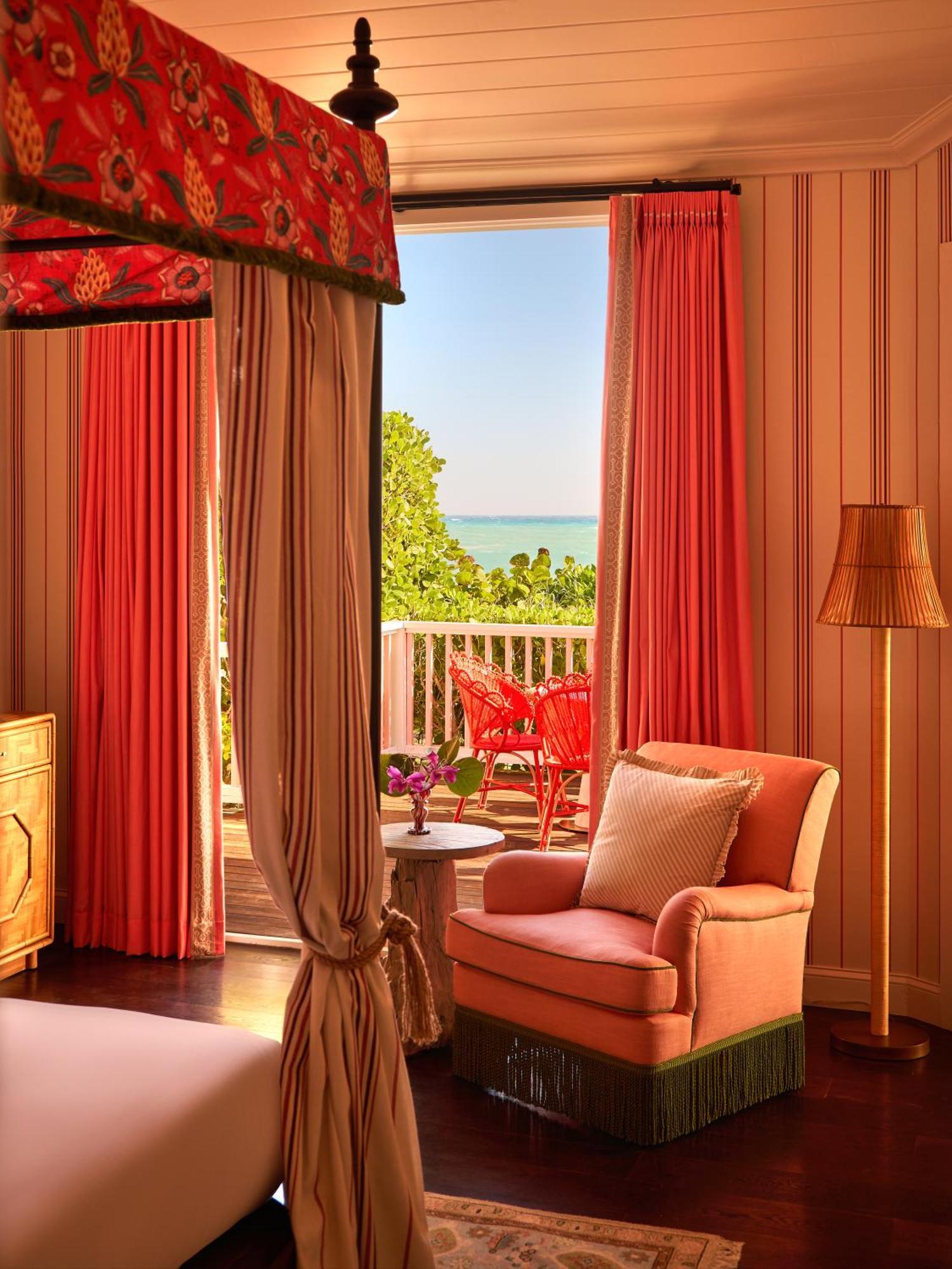 Coral Sands Hotel Dunmore Town Buitenkant foto