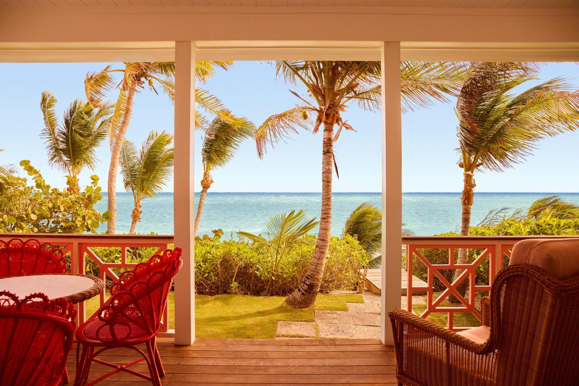 Coral Sands Hotel Dunmore Town Buitenkant foto