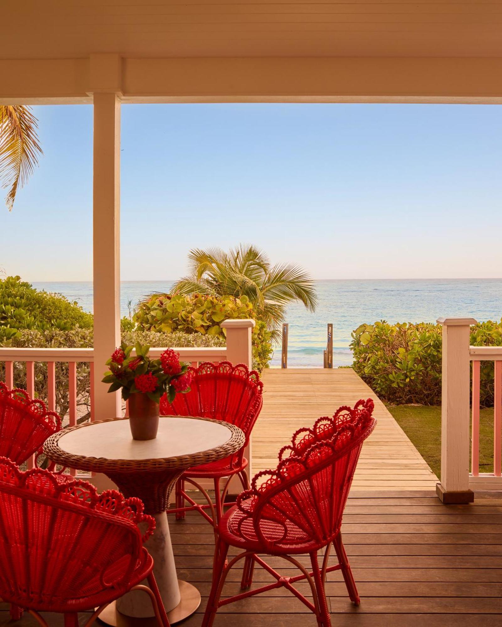 Coral Sands Hotel Dunmore Town Buitenkant foto