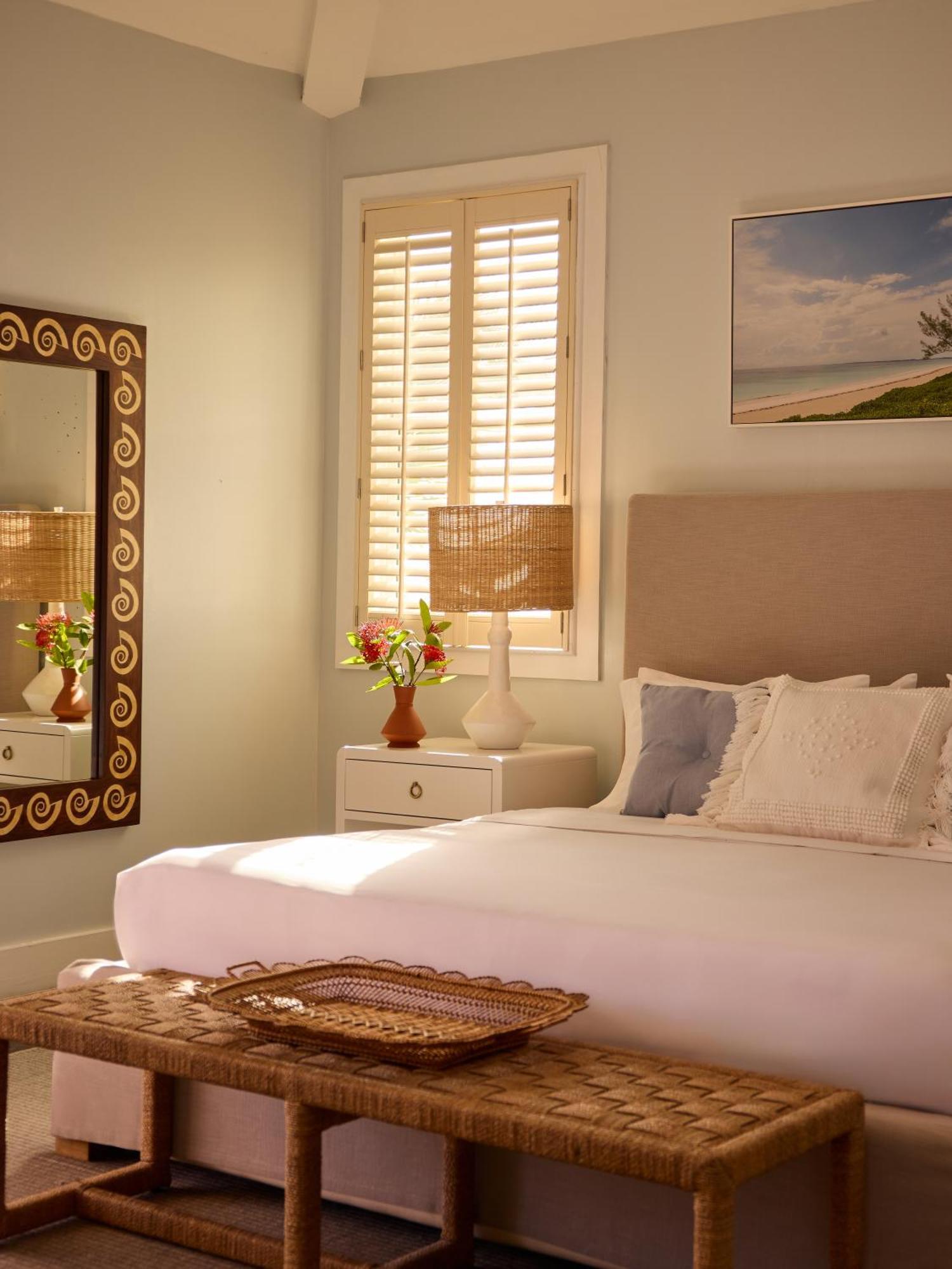 Coral Sands Hotel Dunmore Town Buitenkant foto